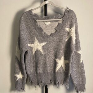 EUC Ee:some Gray Fuzzy Gray White Star Distressed Sweater Oversized Small Medium